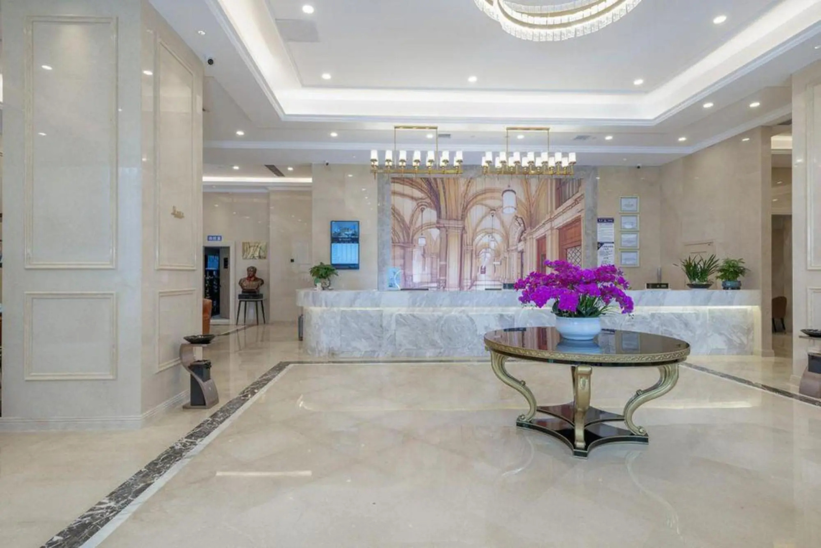 Vienna International Hotel (Changsha Yanghu Wetland Subway Station IKEA Yuju Branch)