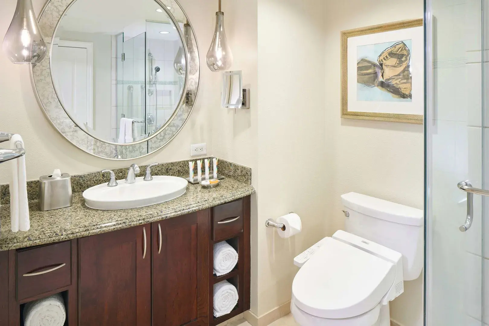 Photo - Hilton Grand Vacations Club Grand Waikikian Honolulu
