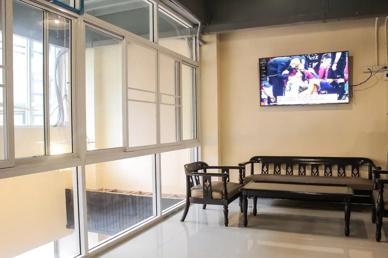 Photo - Khaosan Station