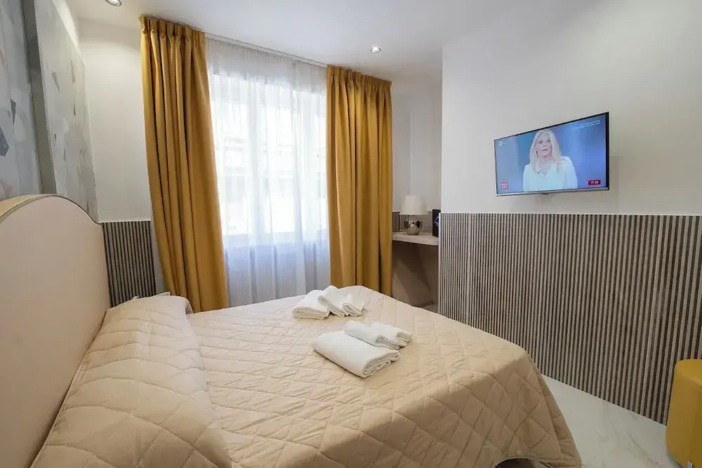 Photo - GreRos H. Rooms Napoli Centro by Clapa Group Dislocated Hospitality