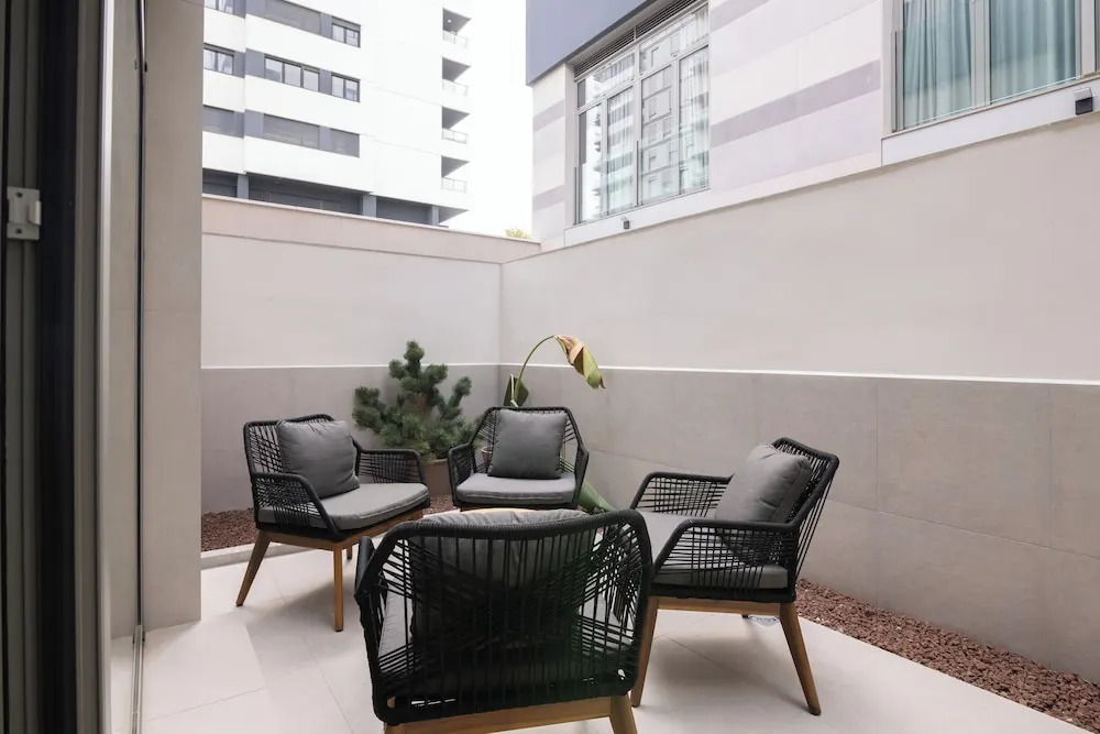 Foto - Dorm4You Arena Terraza 04