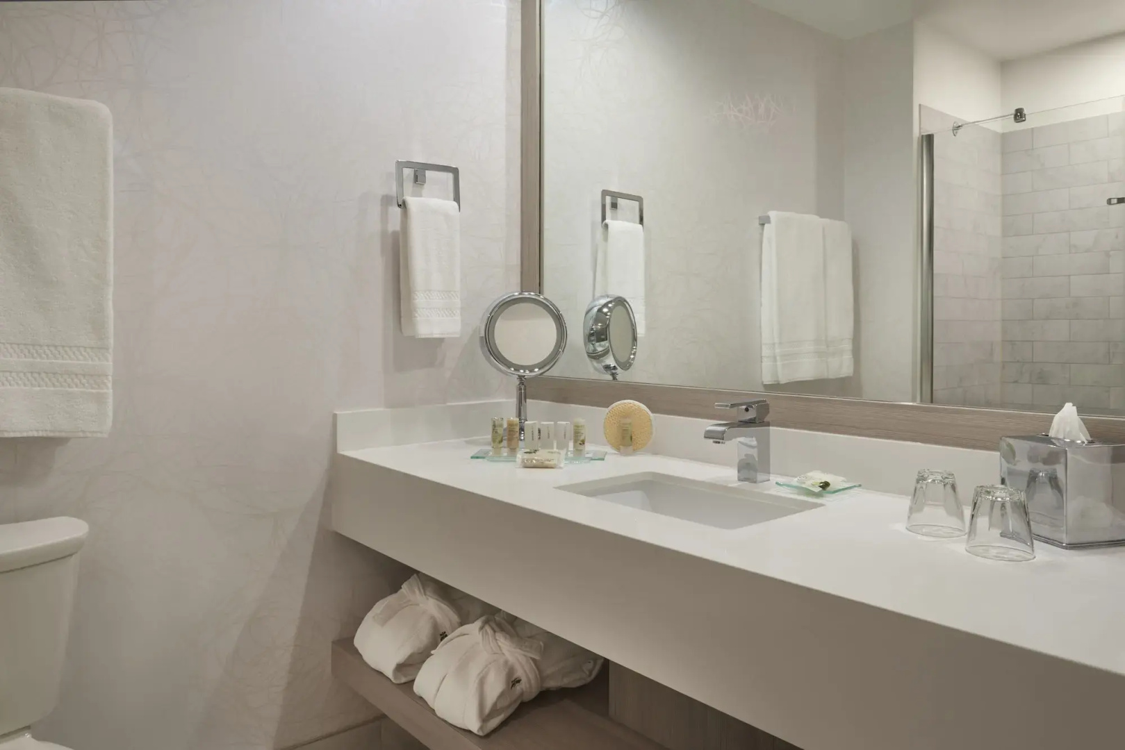 Photo - White Oaks Resort & Spa