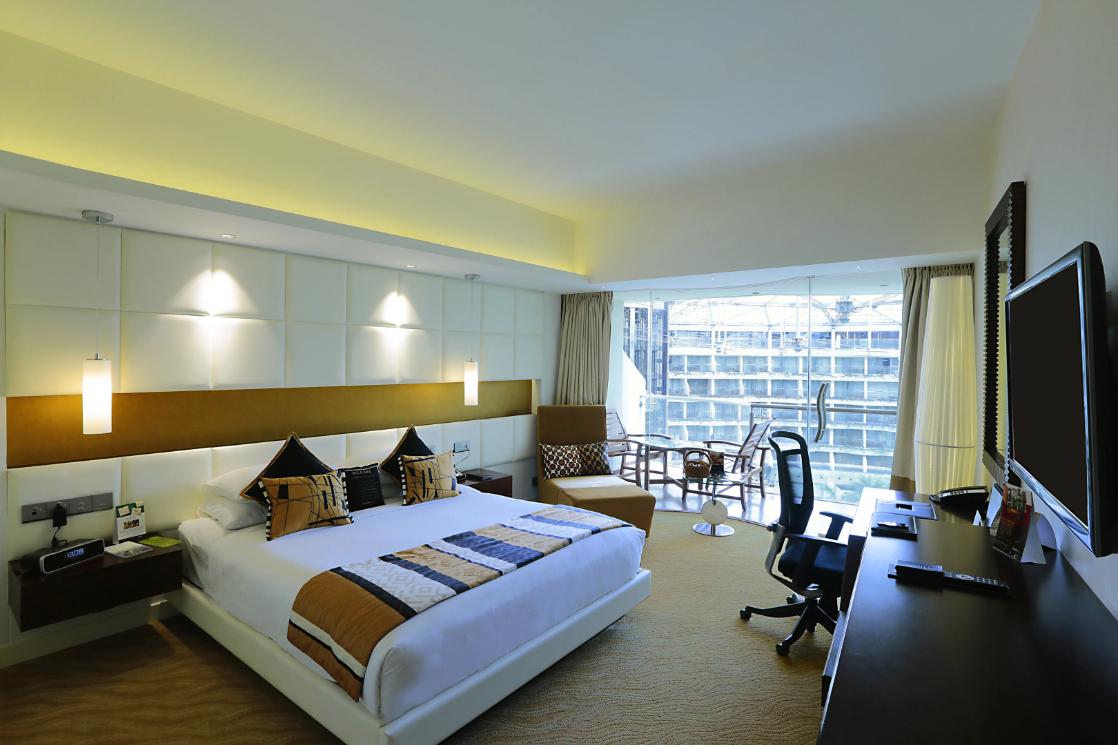 Photo - Hotel Sahara Star