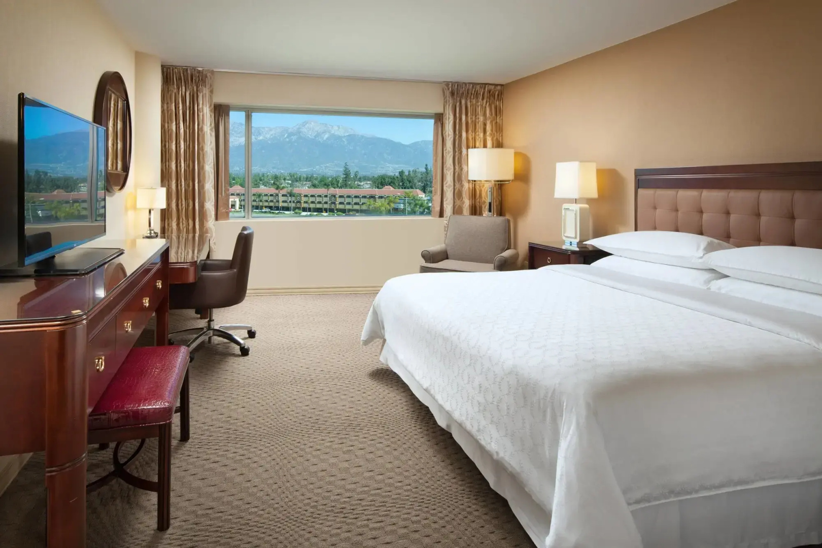 Photo - Sheraton Ontario Airport Hotel