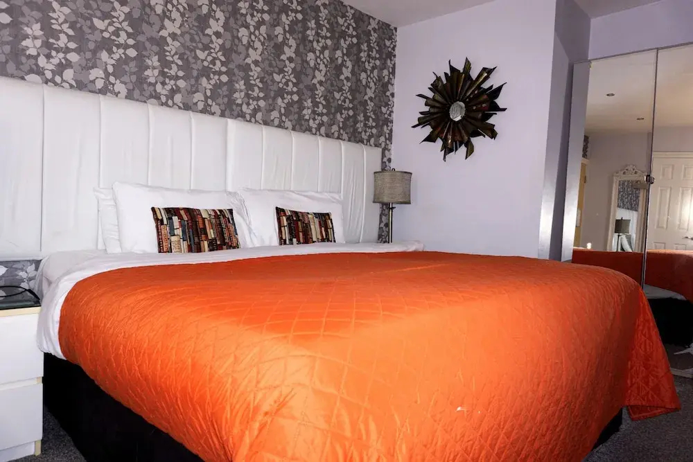 Photo - Kenley Hotel