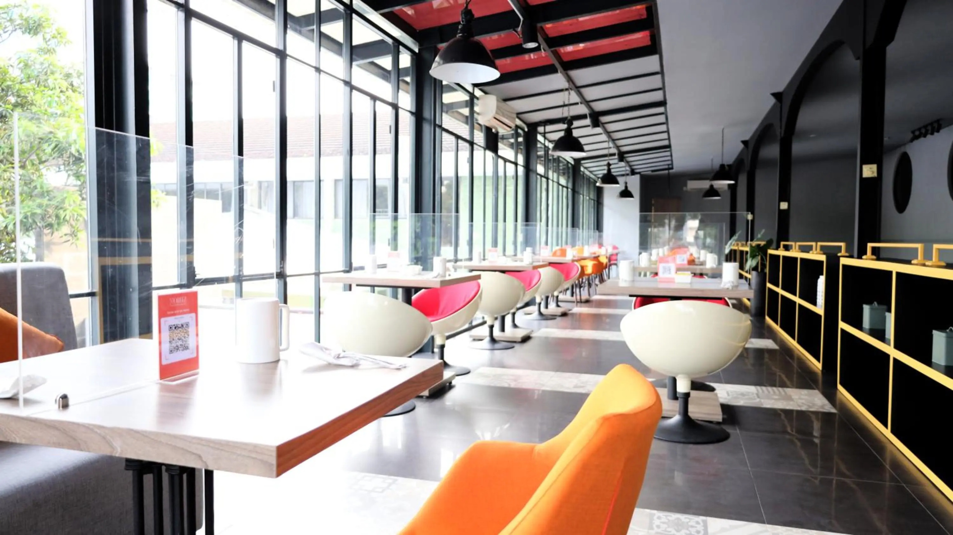 Photo - Moritz Hotel Rsab Harapan Kita