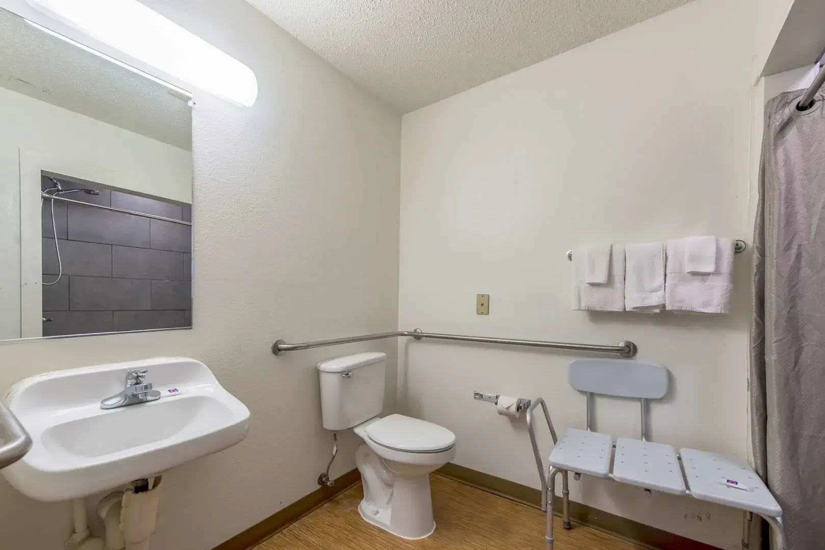 Photo - Motel 6 Indianapolis Carmel
