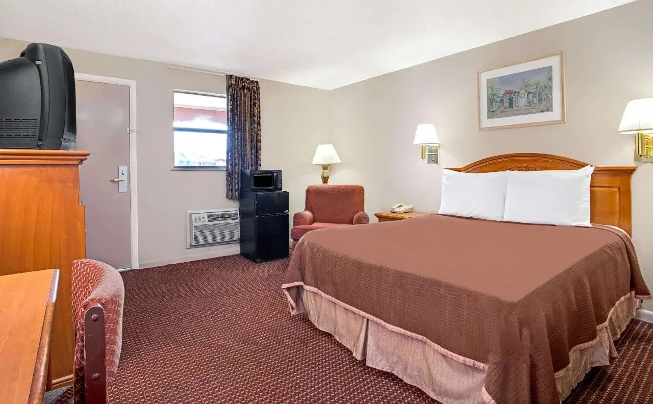 Foto - Holiday Inn Express & Suites Tampa Stadium – Airport Area by IHG