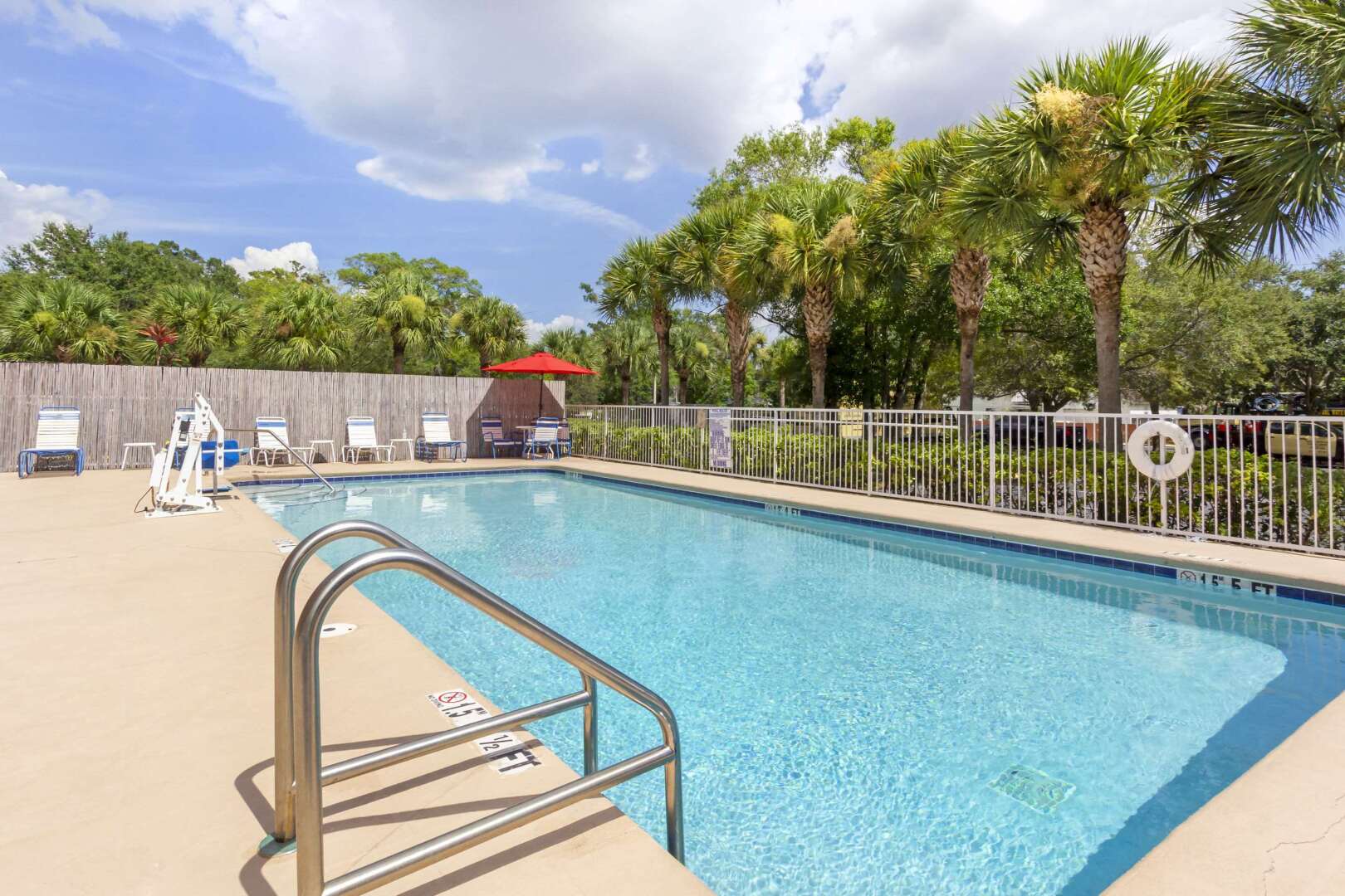 Photo - Comfort Inn St Petersburg North