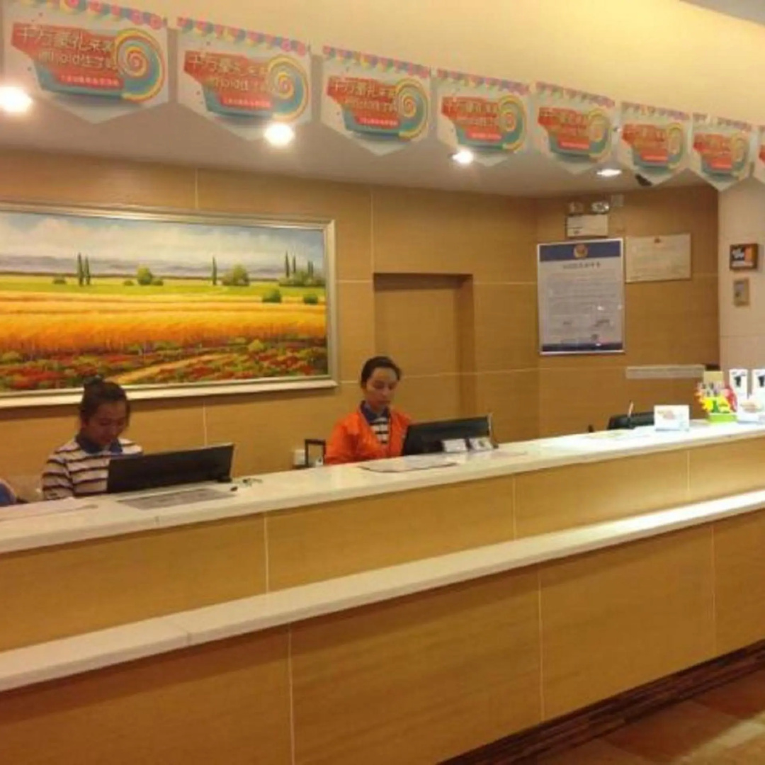 Photo - 7 Days Inn Shenzhen Luohu Port East Gate Subway Station Branch