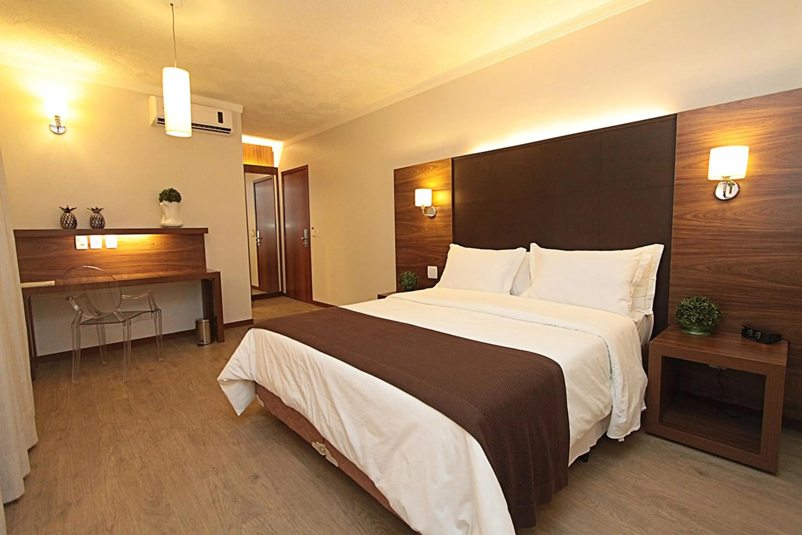 Photo - Oasis Tower Hotel