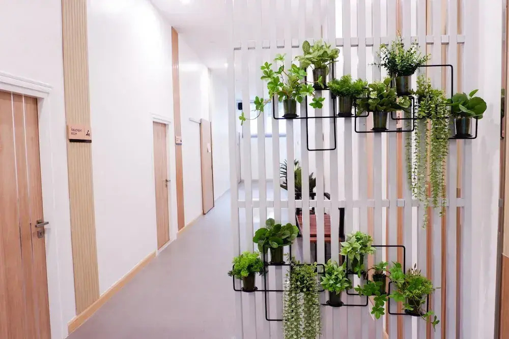 Photo - The Square 101