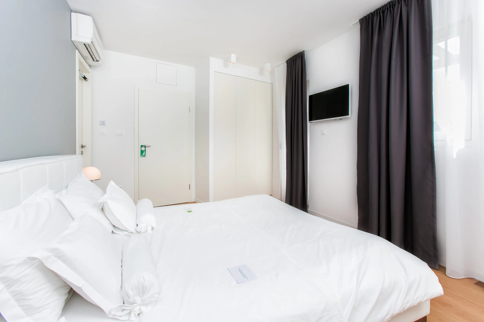 Photo - Divota Apartment Hotel