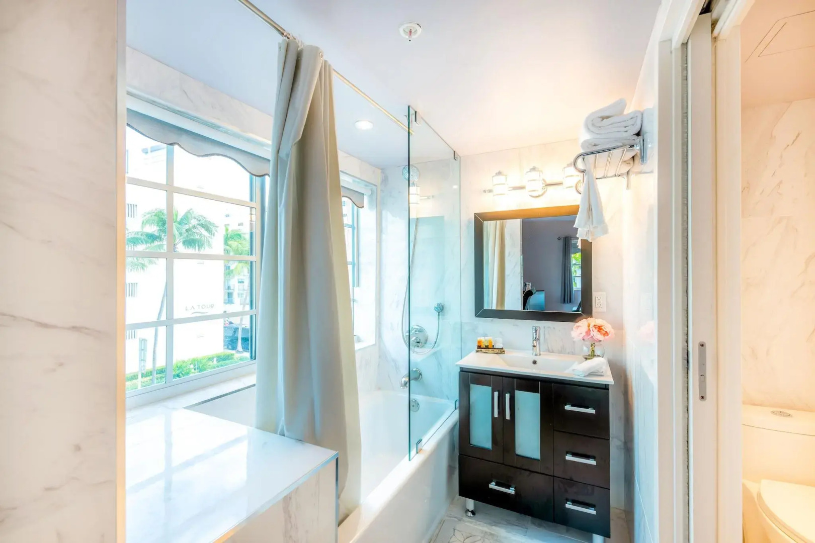 Foto - Secret Garden Miami Beach