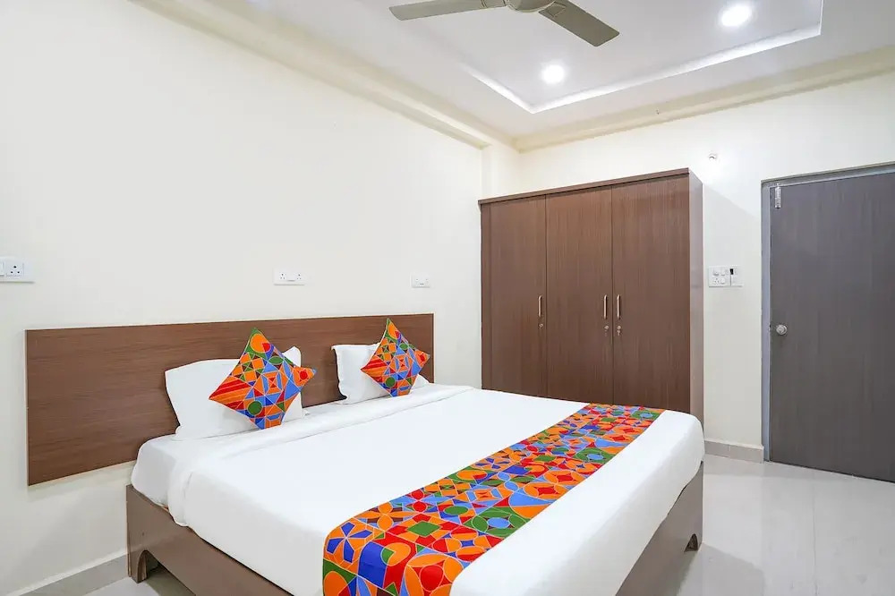 Foto - FabHotel Frendz - Nr Hitech City Metro Station