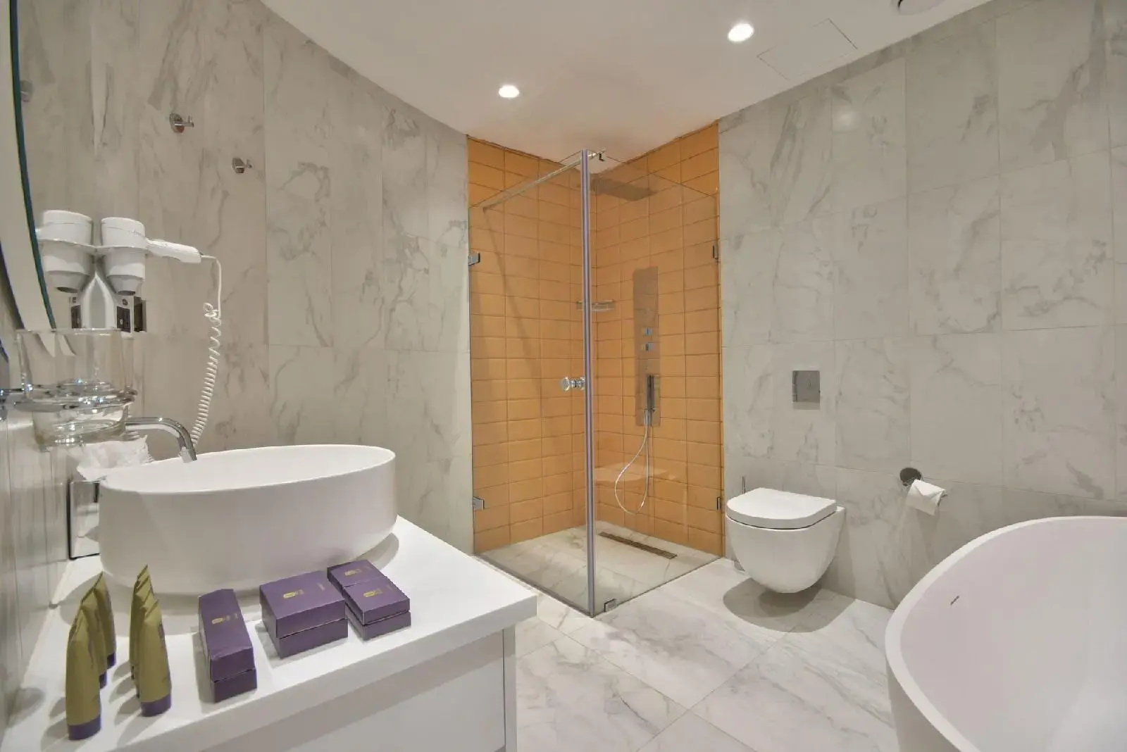 Photo - HOLM Boutique &Spa - IK Collection