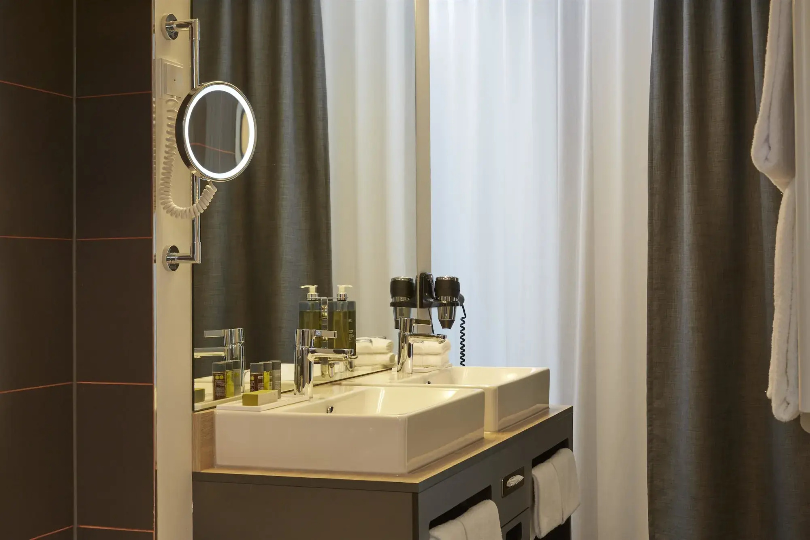 Foto - HYPERION Hotel Hamburg City, Trademark Collection by Wyndham