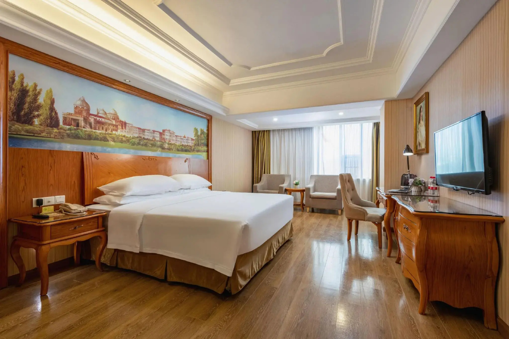Photo - Vienna International Shenzhen Caopu Jindaotian
