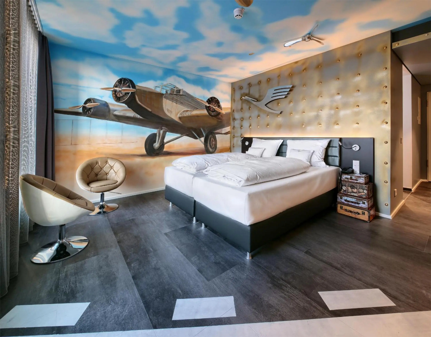 Photo - V8 Hotel Motorworld Region Stuttgart, BW Premier Collection