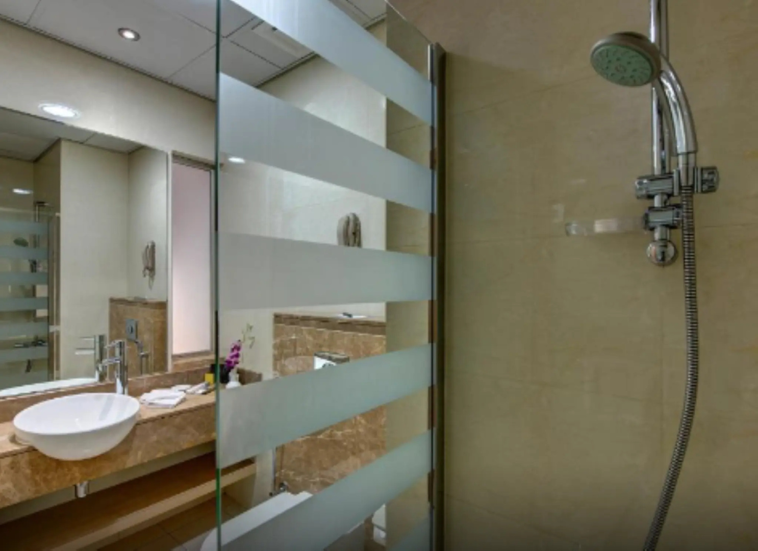 Photo - Al Khoory Executive Hotel
