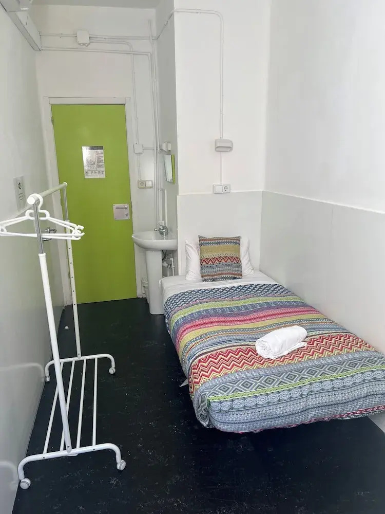 Foto - Central and Basic Universitat for YOUNG HOSTEL