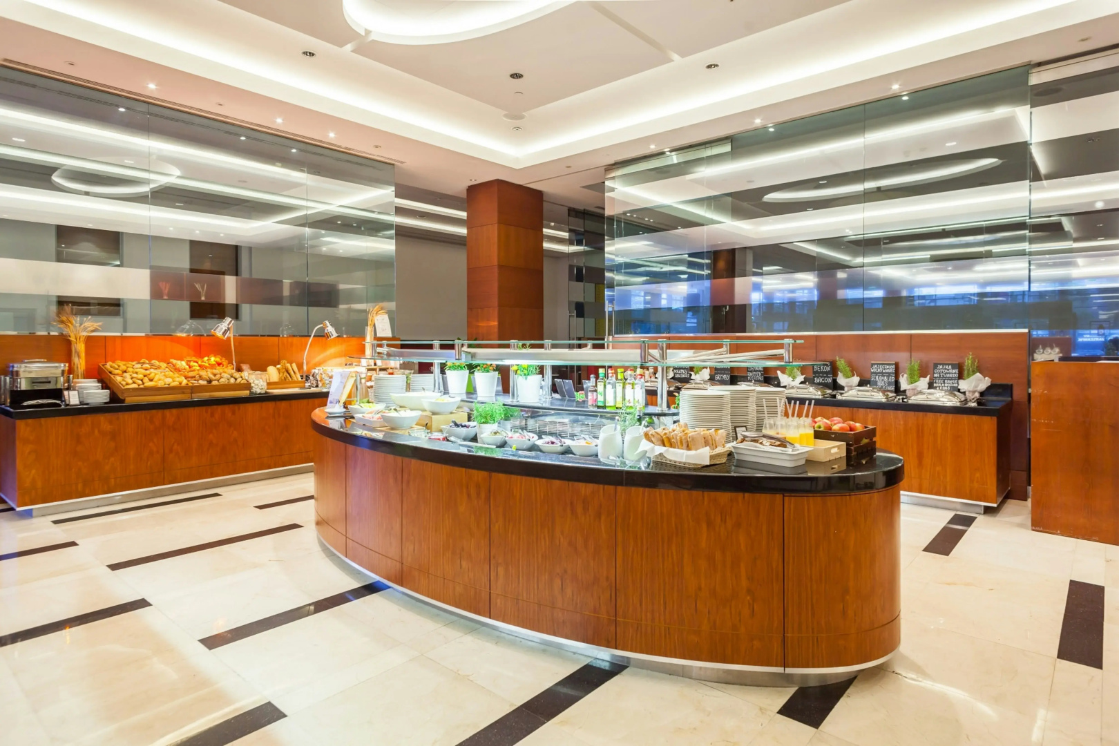 Foto - Hilton Warsaw City