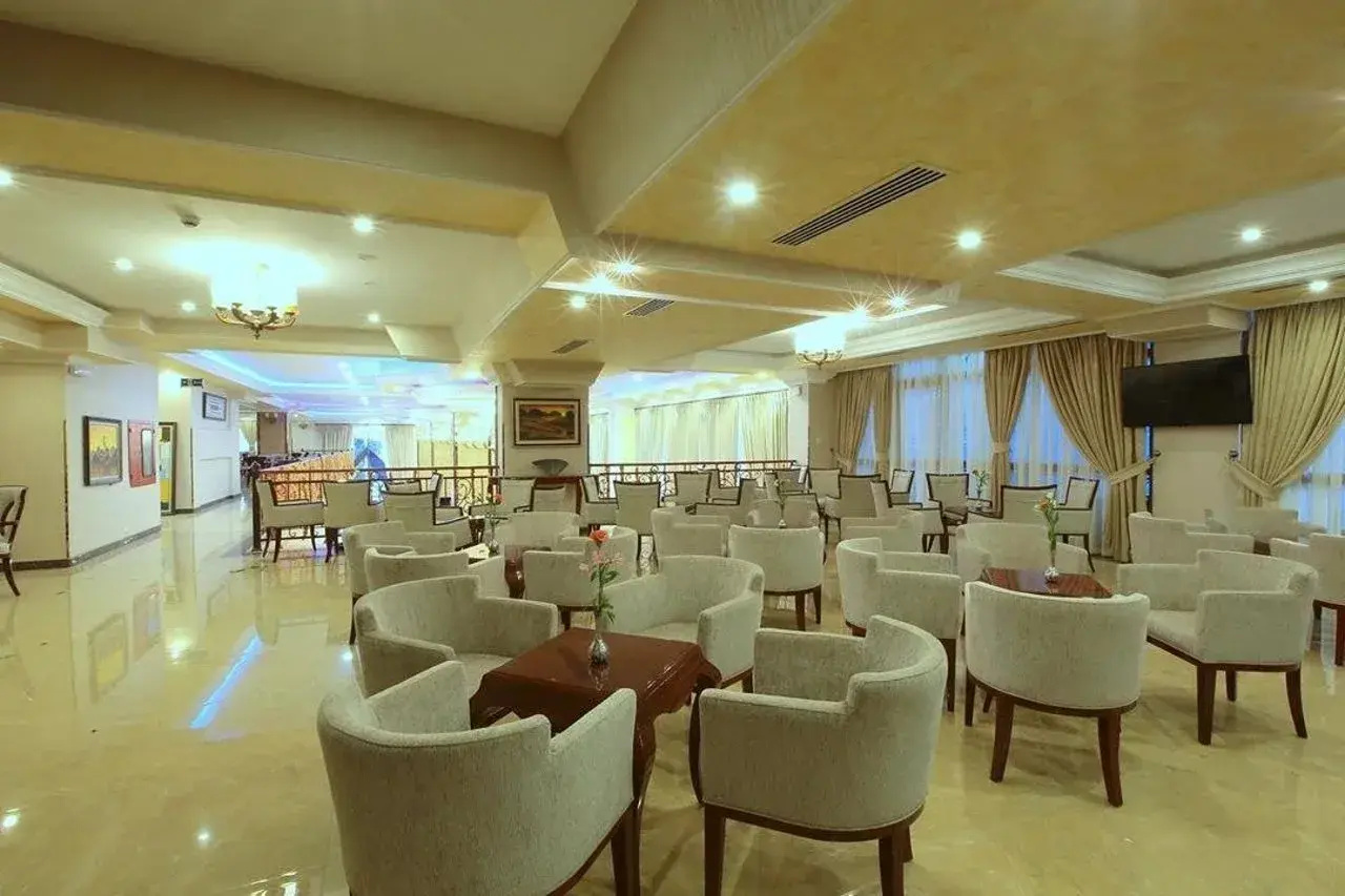 Photo - Sapphire Addis