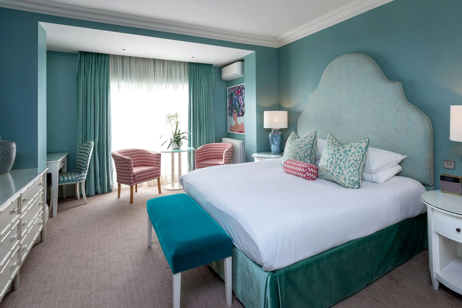 Photo - Roslin Beach Hotel