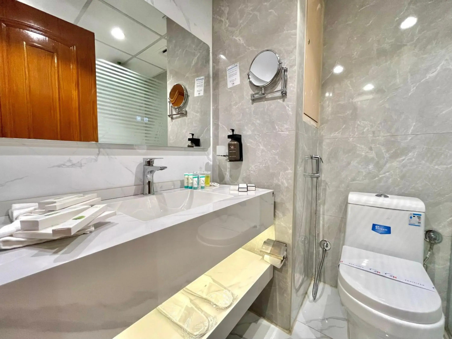 Foto - Zowar Alalami Hotel فندق زوار العالمي