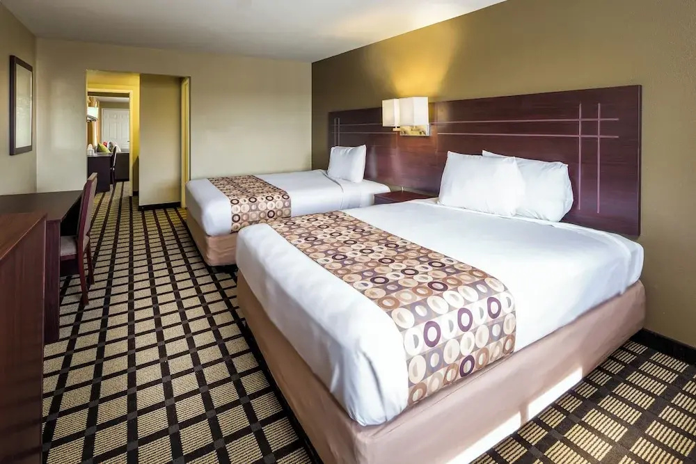 Foto - Travelers Inn