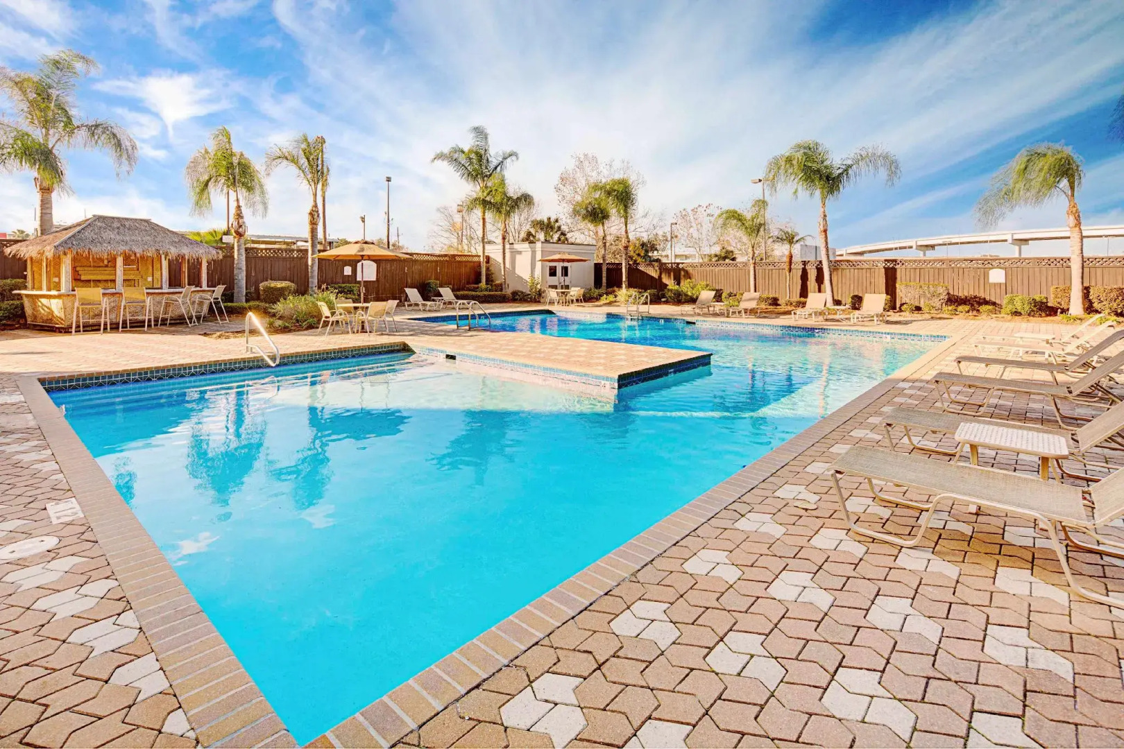 Photo - DoubleTree by Hilton New Orleans Airport