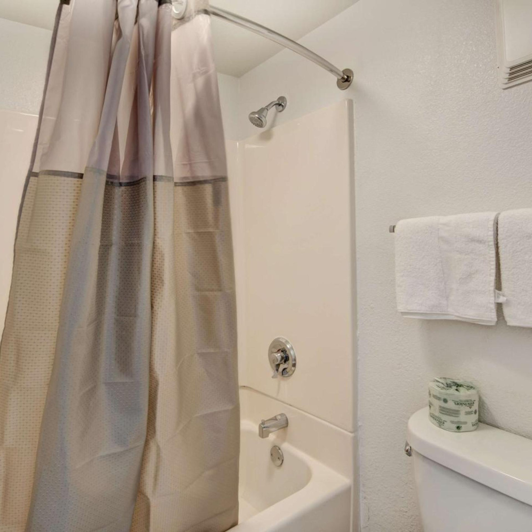 Photo - Motel 6 Dallas, TX - Forest Lane