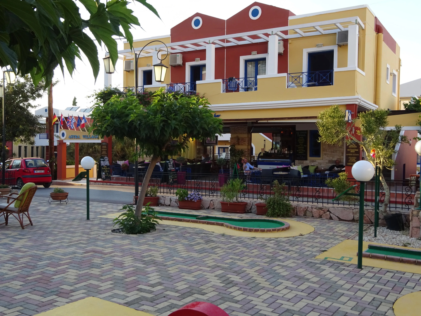 Foto - Astra Village & Suites