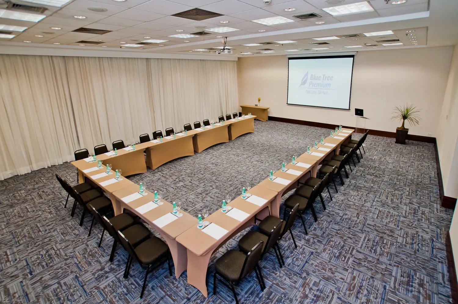 Photo - Blue Tree Premium Faria Lima