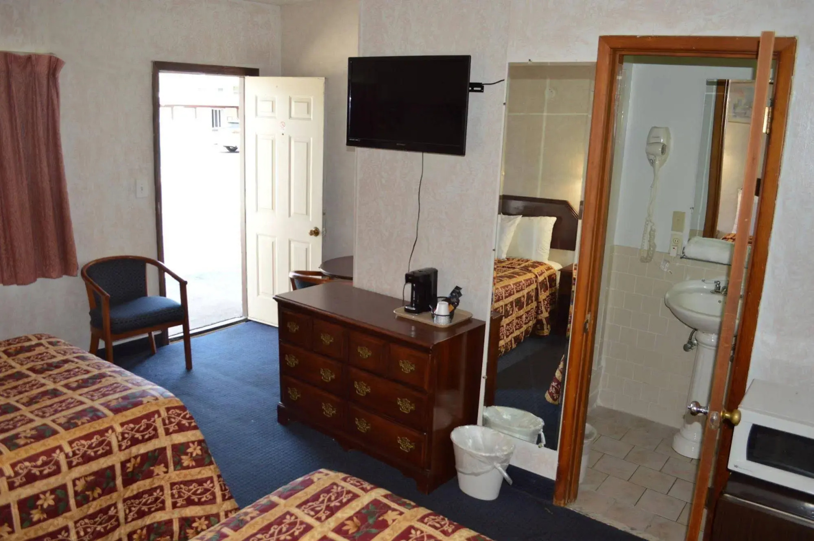 Photo - Sands Motel Niagara Falls