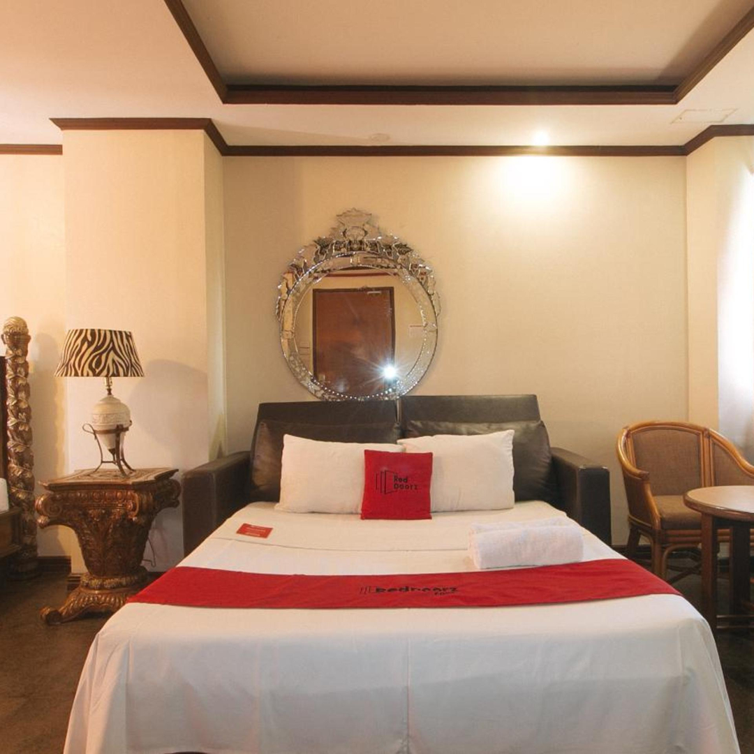 Foto - RedDoorz Plus New Era Budget Hotel Mabolo former RedDoorz near Landers Superstore Cebu City