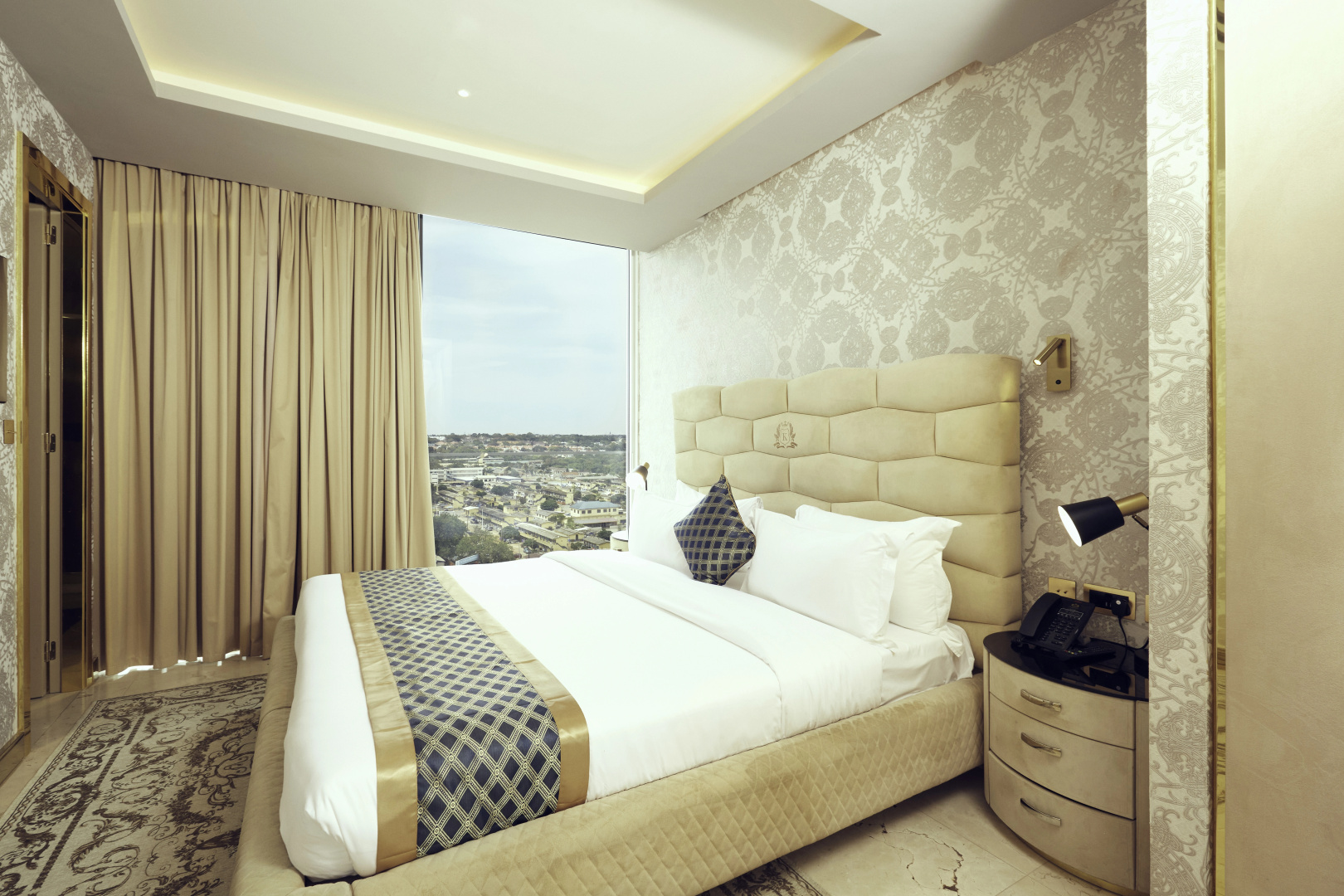 Foto - Number One Oxford Street Hotel & Suites