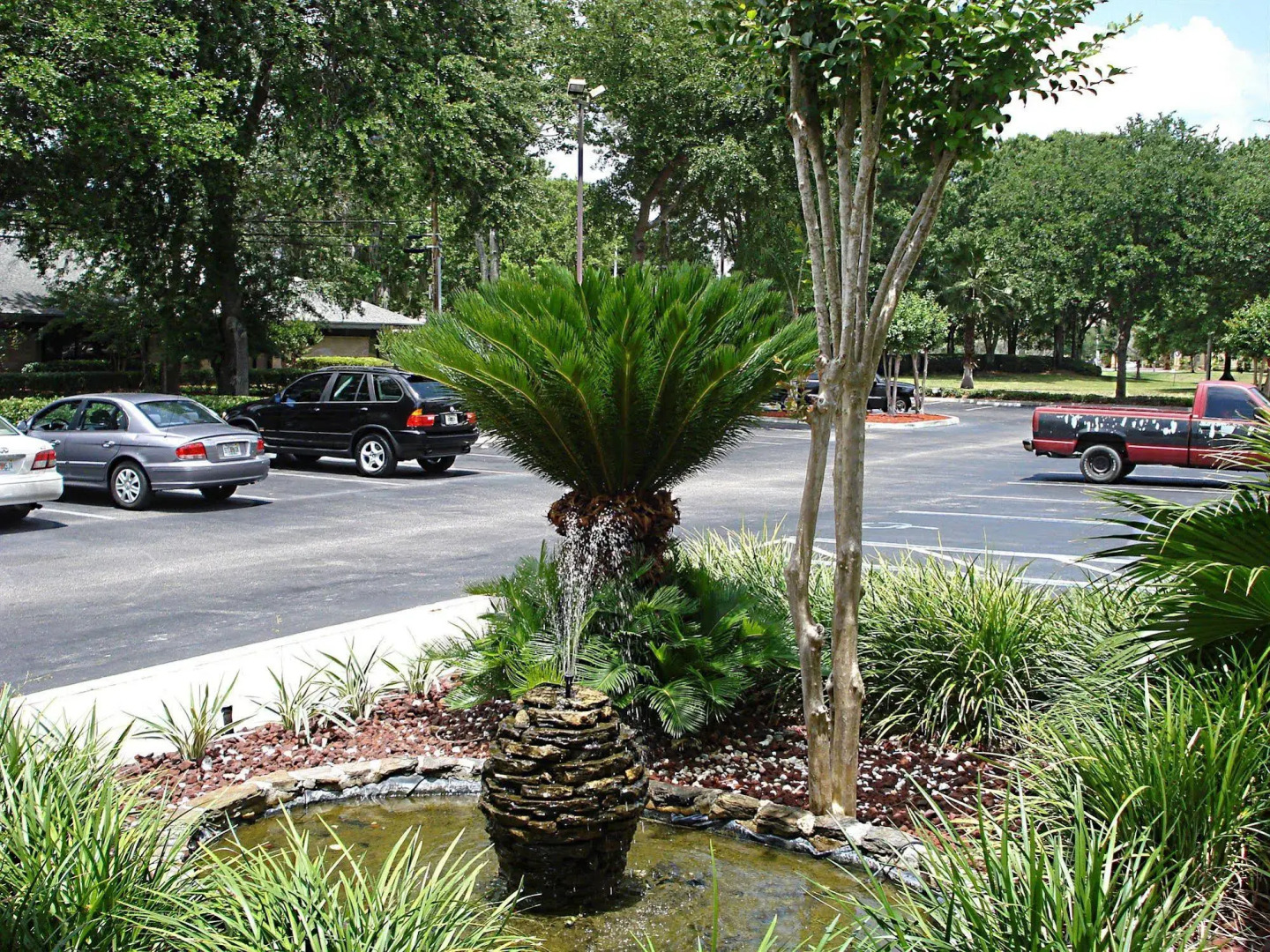 Foto - Hometown Inn & Suites Jacksonville Butler Blvd./Southpoint