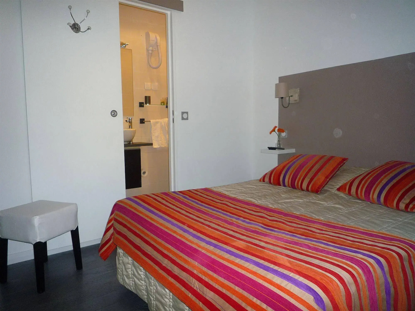 Foto - Logis Hôtel La Fenière