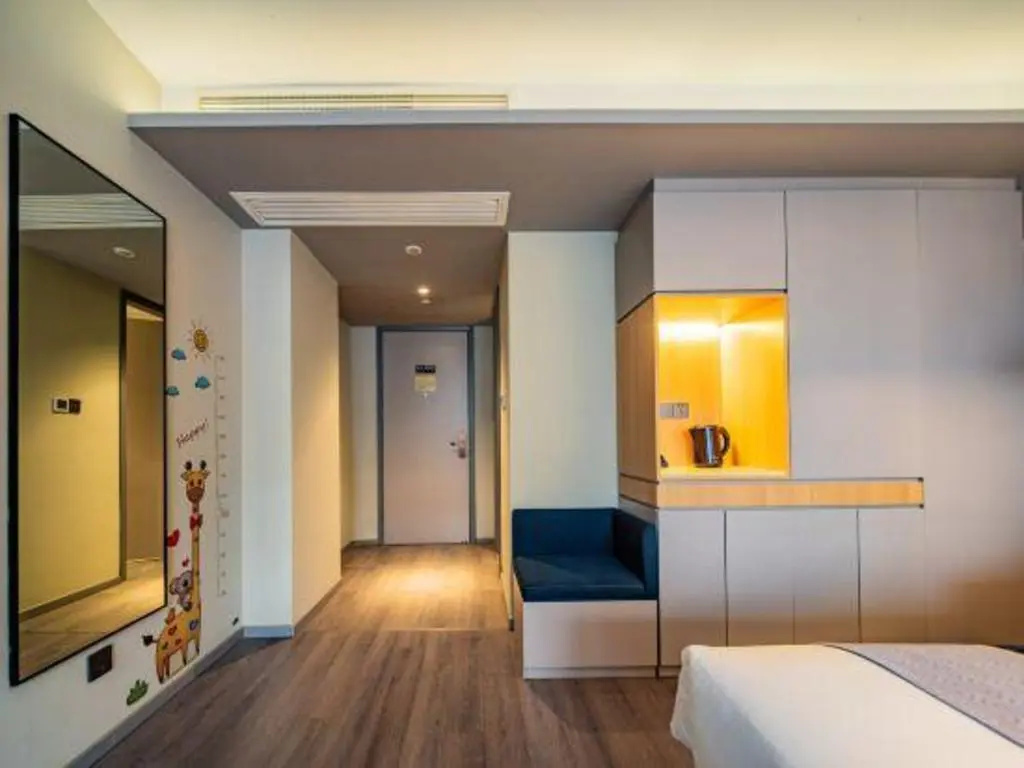Homeinn Selected Hotel (Chengdu Panda Base Zoo Subway Station)