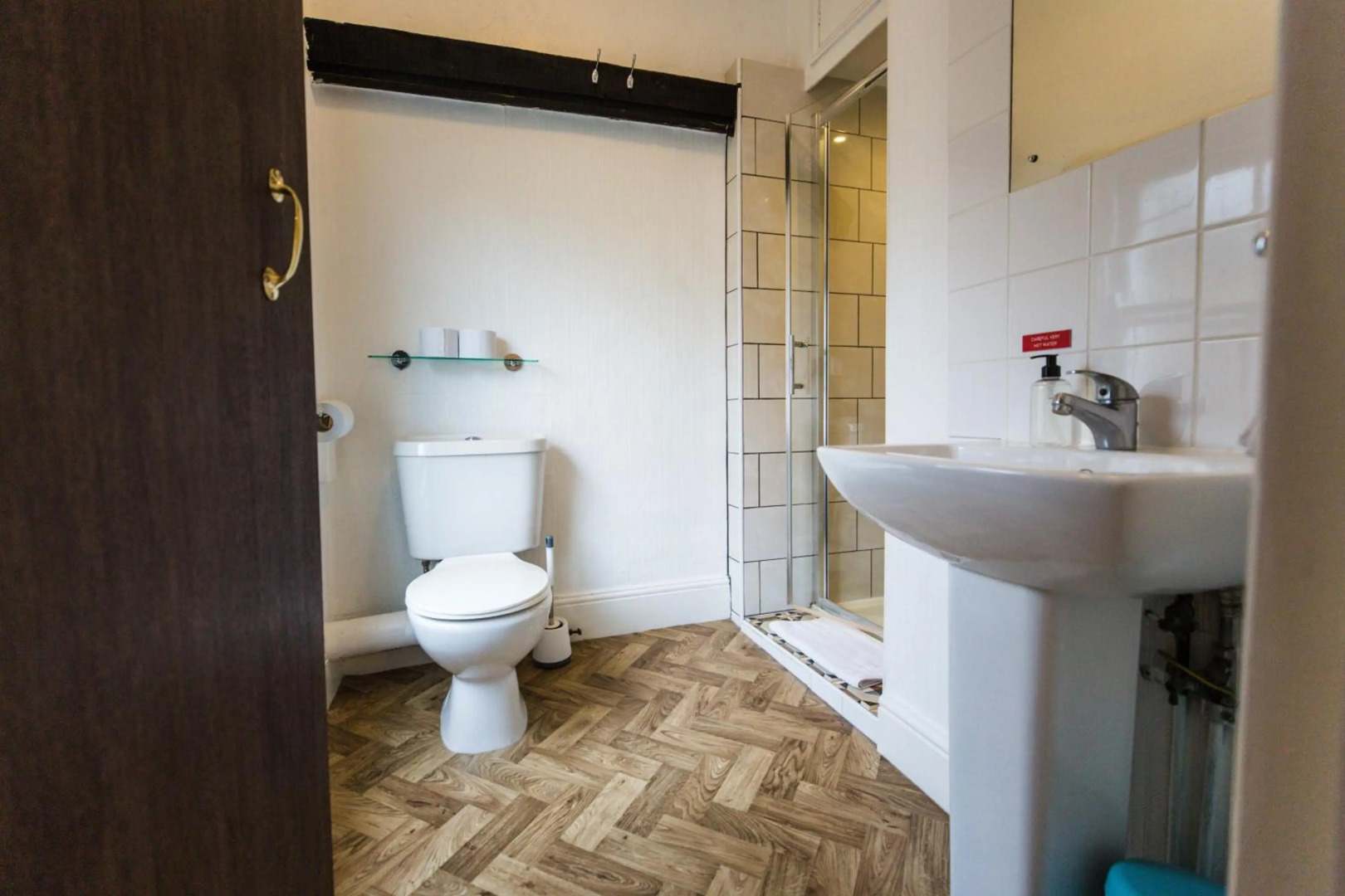 Photo - St Athans Hotel