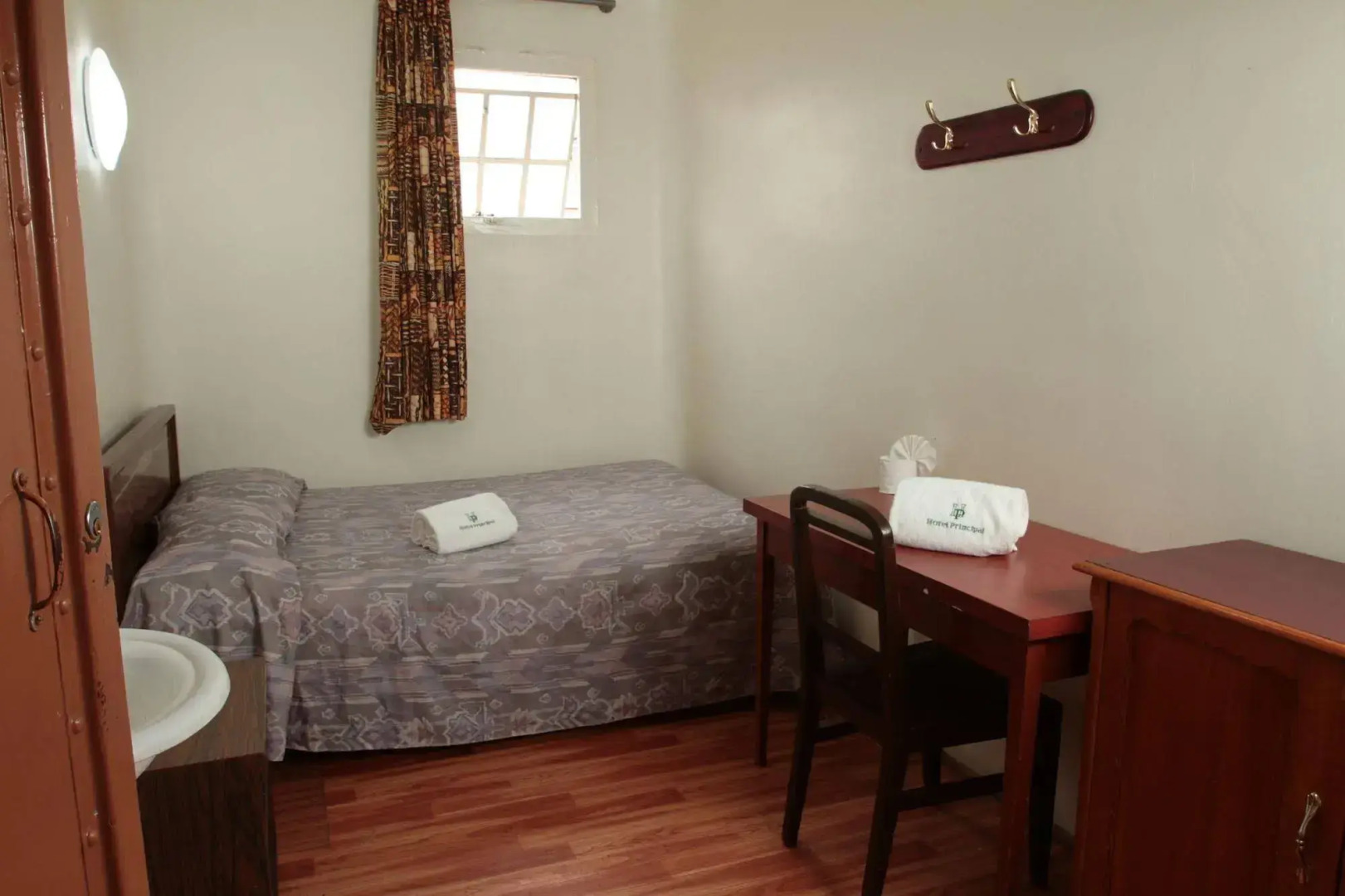 Photo - Hotel Principal