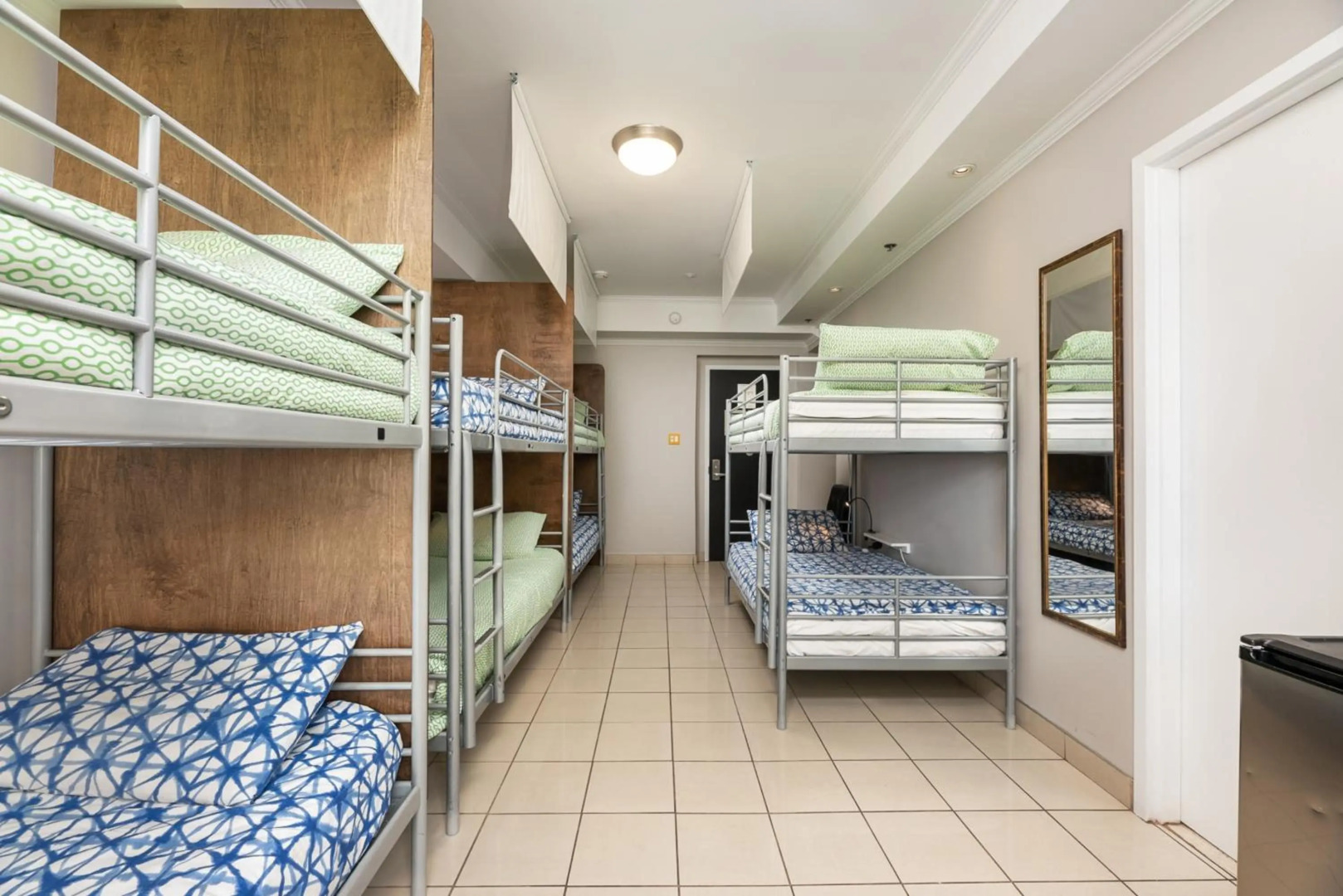 Photo - Samesun Montreal Hotel & Hostel