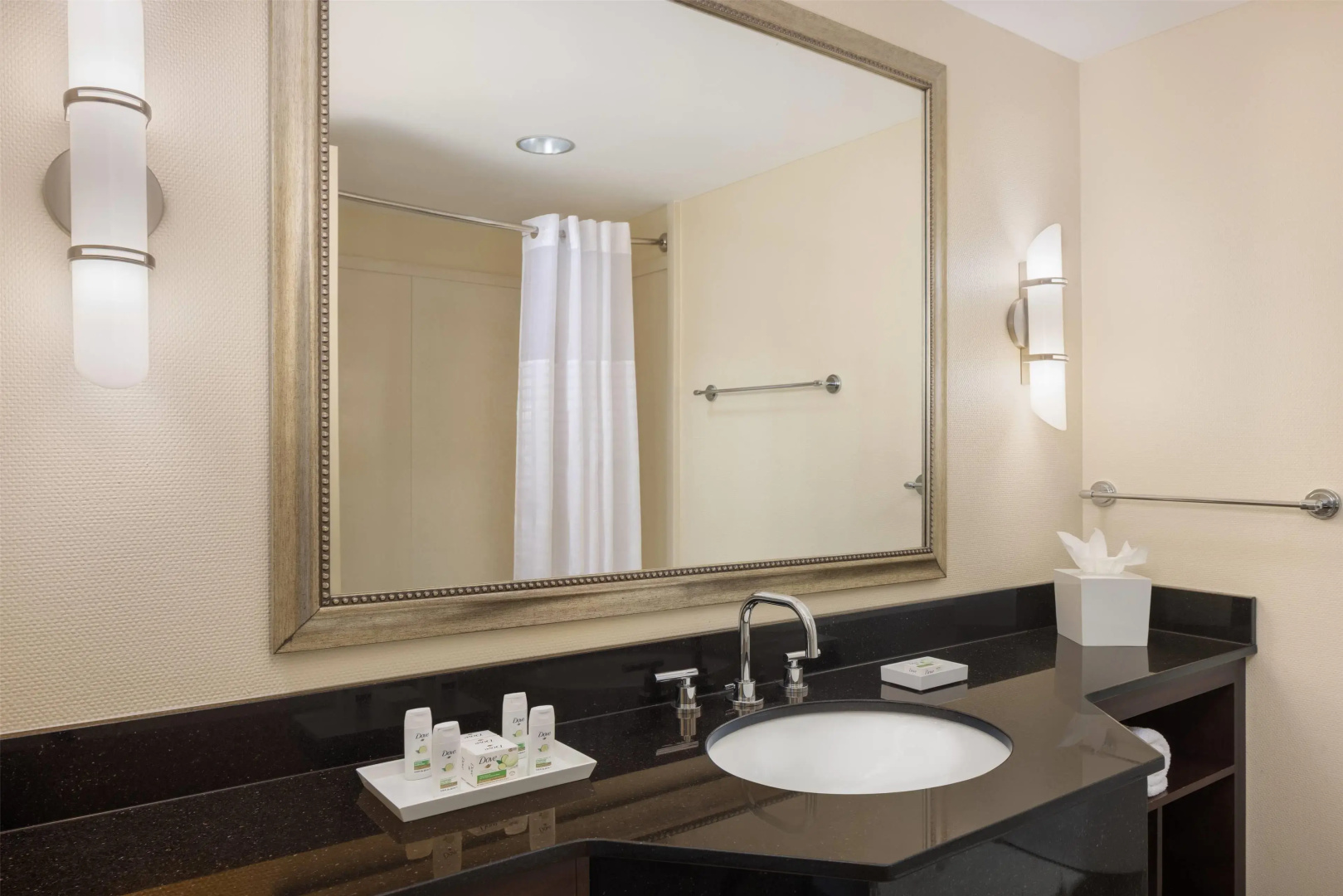 Foto - Ramada Plaza by Wyndham Orlando Resort & Suites Intl Drive - Newly Renovated!