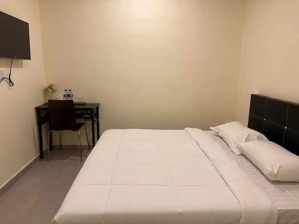 Aman Inn Hotel