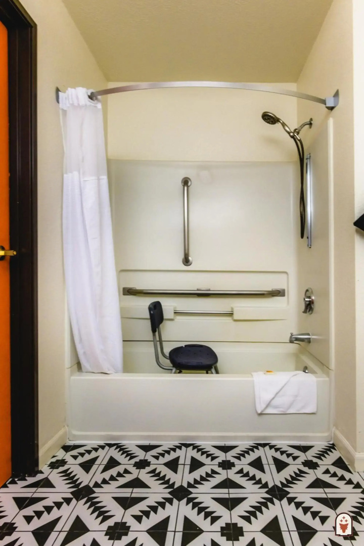 Photo - Coyote South