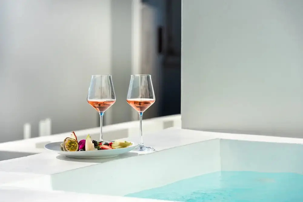 Photo - Akra Suites & Spa