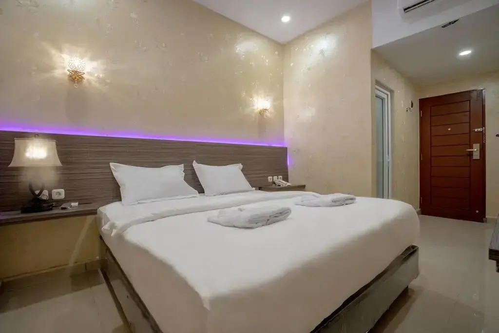 Photo - De'Tonga Hotel