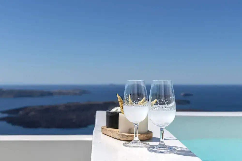 Photo - Akra Suites & Spa