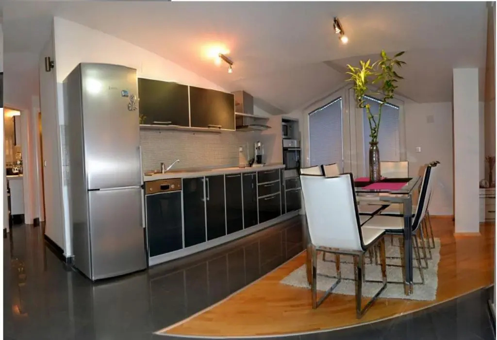Kosmos Apartments